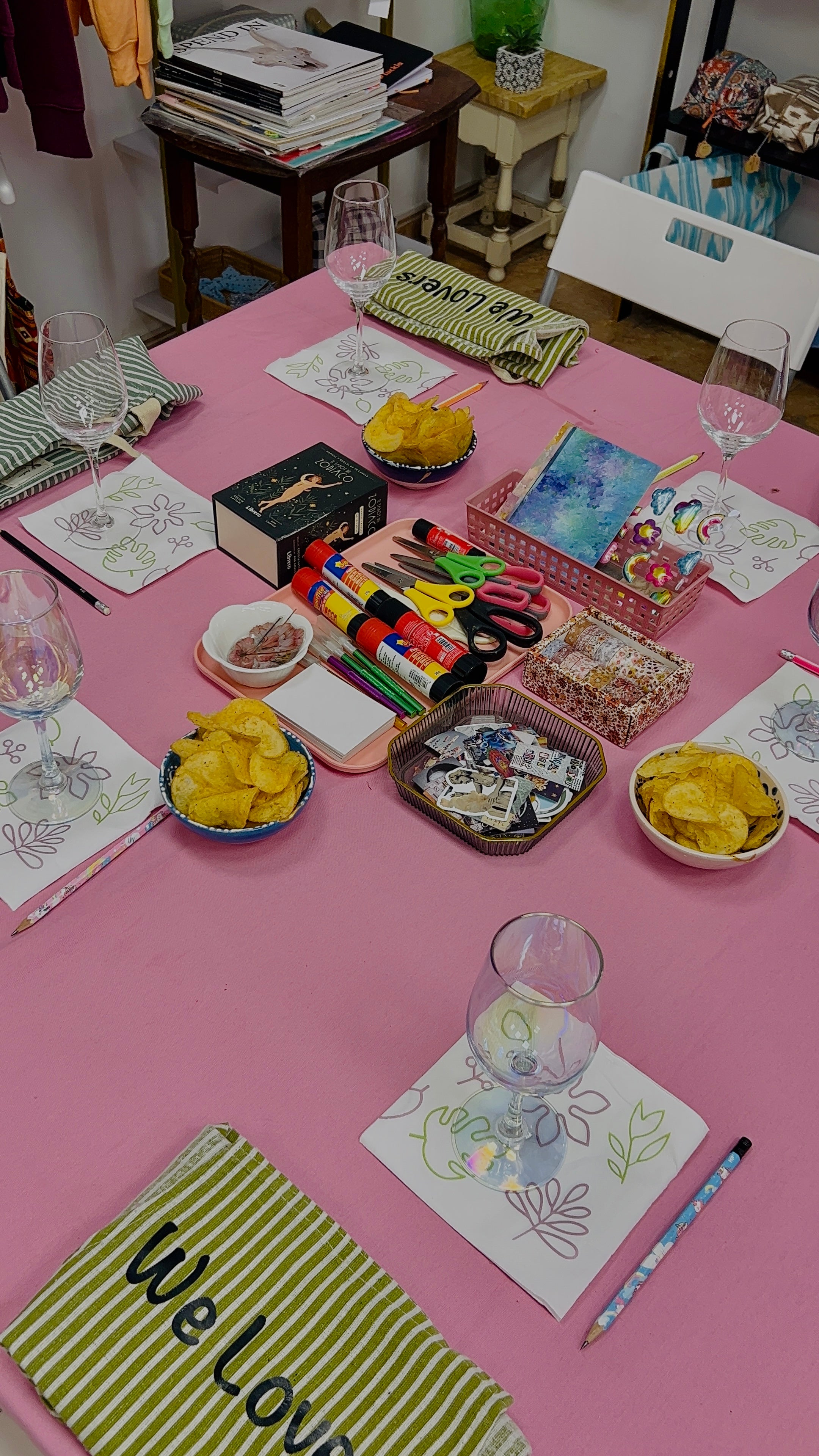 Tarot & Moodboard – Círculo de mujeres ✨