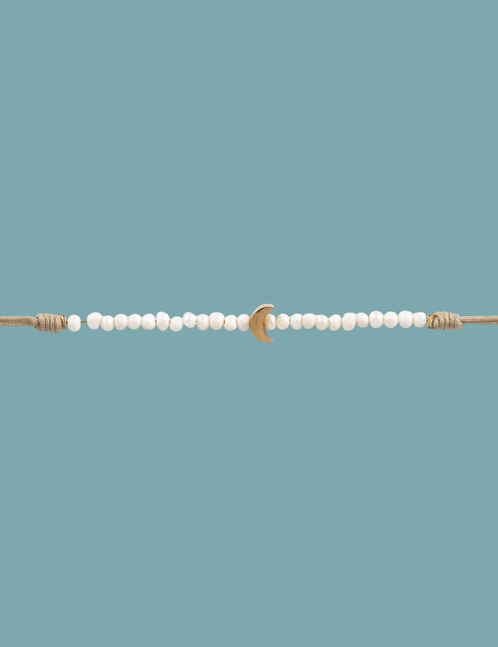 Pulsera handmade Luna S/ Perla de río + Acero inoxidable + Hilo macramé