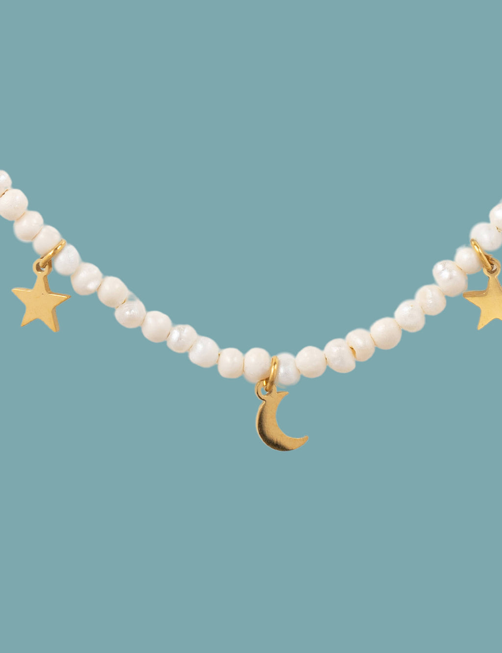Gargantilla Estrella y luna S / Perla de río + Acero + Hilo macramé